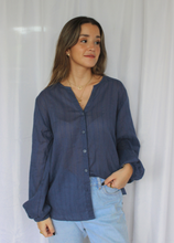 Cargar imagen en el visor de la galería, Blusa Olivia Azul
